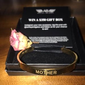 NIB “Mother” Gold Skinny Elastic Bangle